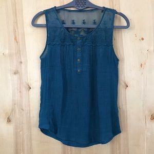 Pretty Sleeveless Top with Lace in Size Small